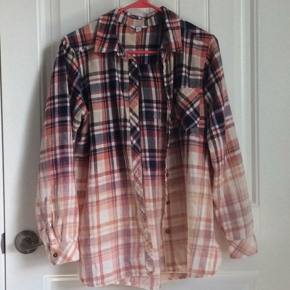 Sonoma Tops - Distressed flannel